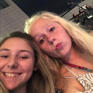 Meet your Posher, Allison